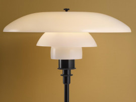 Mid-Century  modern scandinavian table lamp PH 31⁄2-21⁄2 glass by Poul Henningsen for Louis Poulsen