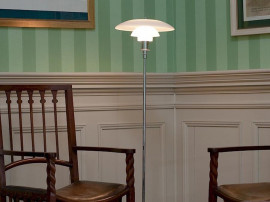 Mid-Century  modern scandinavian floor lamp PH 31⁄2-21⁄2 by Poul Henningsen for Louis Poulsen