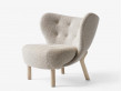 Little Petra VB1 lounge chair by Viggo Boesen. New edition