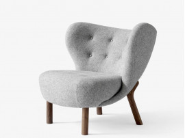 Little Petra VB1 lounge chair by Viggo Boesen. New edition