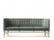 Mayor AJ5 Sofa 3 seat by Arne Jacobsen & Flemming Lassen. New edition