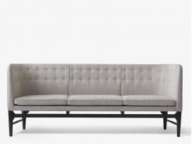 Mayor AJ5 Sofa 3 seat by Arne Jacobsen & Flemming Lassen. New edition