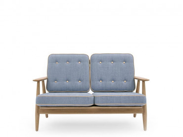 GE 240, sofa 2 seat. by Hans Wegner. New edition