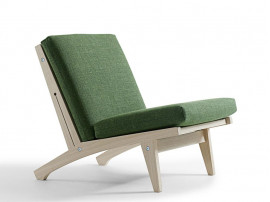 GE 370 lounge chair by Hans Wegner. New edition