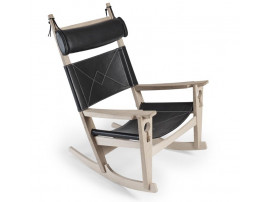 Fauteuil à bascule ou Rocking chair scandinave GE 673. Edition neuve