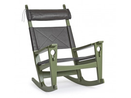 Fauteuil à bascule ou Rocking chair scandinave GE 673. Edition neuve