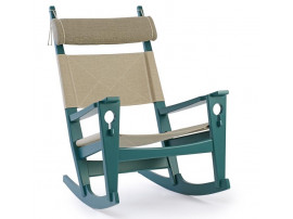 Fauteuil à bascule ou Rocking chair scandinave GE 673. Edition neuve