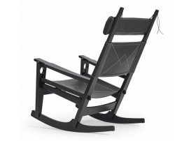 GE 673 "Keyhole" Rocking chair by Hans Wegner. New edition