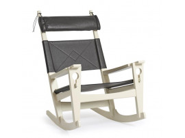 Fauteuil à bascule ou Rocking chair scandinave GE 673. Edition neuve