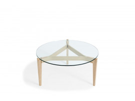 GE 465 BUTTERFLY coffee table 100 cm BY Hans Wegner. New edition