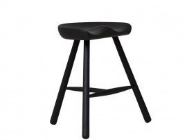 Tabouret scandinave Shoemaker Chair™ No. 49 teinté noir. Nouvelle édition