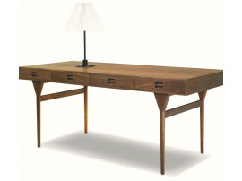 Bureau scandinave  ND93, 4 tiroirs, noyer. Nouvelle édition.