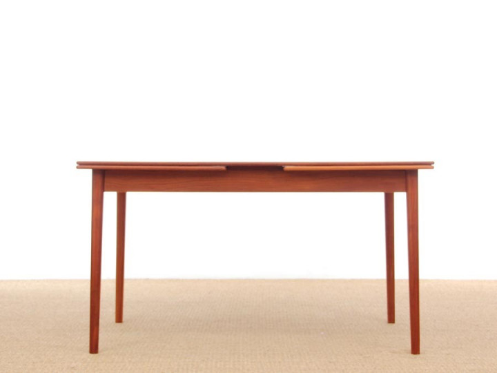 Mid-Century Modern Scandinavian dining table in teak 4/8 seats model Bjärni