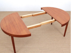 Table de repas scandinave ronde en teck, 4/10 pers