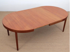 Table de repas scandinave ronde en teck, 4/10 pers