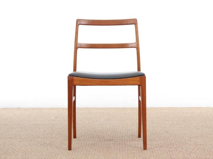 Mid-Century  modern scandinavian set of 6 chairs by Arne Vodder model 430 in teak