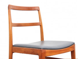 Mid-Century  modern scandinavian set of 6 chairs by Arne Vodder model 430 in teak
