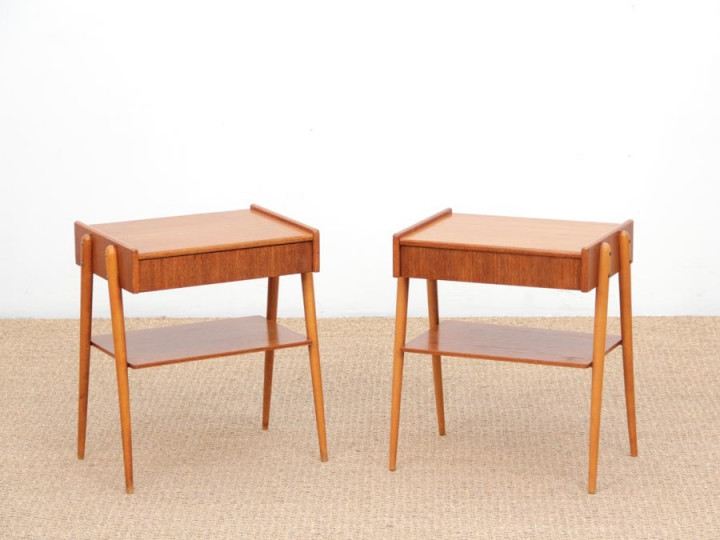 Mid-Century  modern scandinavian pair of night tables