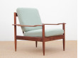 Mid-Century  modern scandinavian pair of lounge chairs in teak