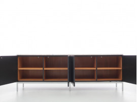 Mid-Century modern credenza   by Florence Knoll 1960's