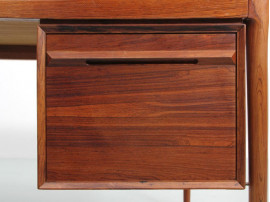 Bureau scandinave à 2 caissons en palissandre de Rio