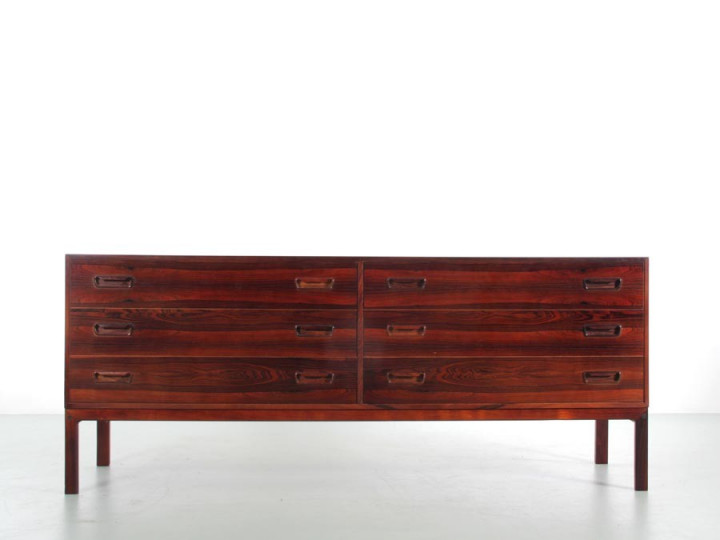 Mid-Century  modern scandinavian chest of drawer in Rio rosewood by Arne Wahl Iversen