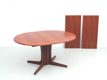 Mid-Century  modern scandinavian oval dining table in teak