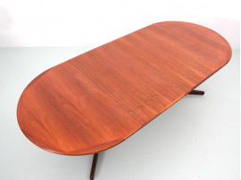 Mid-Century  modern scandinavian oval dining table in teak