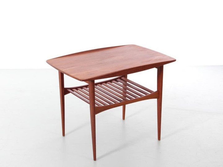 Mid-Century  modern side table in teak by Tove and Edvard Kindt-Larsen model FD 510