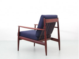 Mid-Century  modern pair of lounge chairs in teak model 118 by Grete Jalk