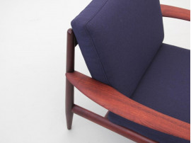 Mid-Century  modern pair of lounge chairs in teak model 118 by Grete Jalk