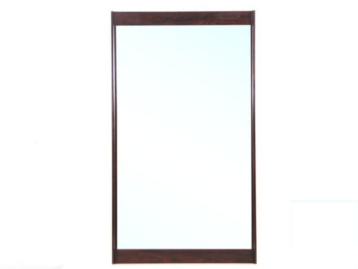 Grand miroir scandinave en palissandre de Rio. 