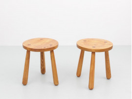 Mid-Century  modern scandinavian pair of tripode stools in pine