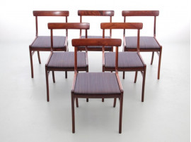 Suite de 6 chaises et 2 fauteuils scandinaves modèle Rungstelund en palissandre dde Rio