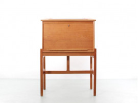 Mid-Century  modern scandinavian secretary in oak by Arne Wahl Iversen model 67