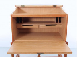 Mid-Century  modern scandinavian secretary in oak by Arne Wahl Iversen model 67