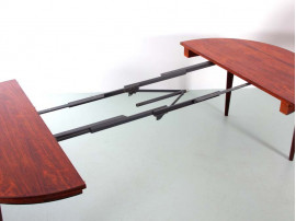 Mid-Century  modern scandinavian dining table in Rio rosewood with 3 extra leaves