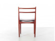 Suite de 4 chaises scandinaves en teck 