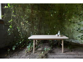 Summer DM500 coffee table
