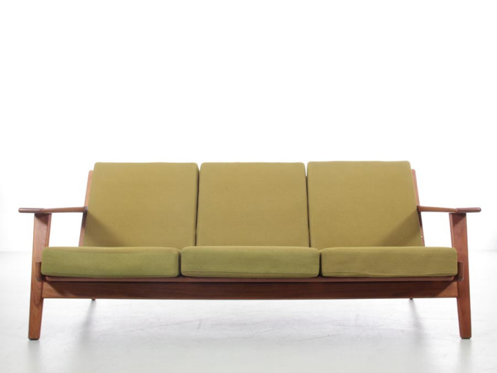 Mid-Century  modern scandinavian 3 seat sofa model GE 290 in teak by Hans Wegner