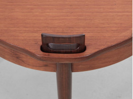 Paire de tabourets scandinaves réversibles en table d'appoint