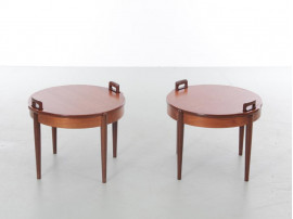 Paire de tabourets scandinaves réversibles en table d'appoint