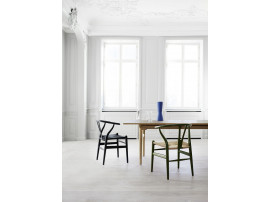 copy of Mid-Century Modern CH24 Wishbone chair colors. New product.