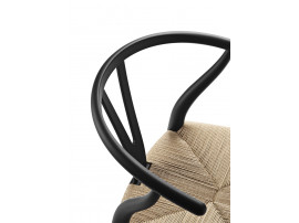 Chaise scandinave modèle Wishbone ou CH24 soft colors. Edition neuve.