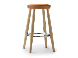 Tabouret de bar scandinave modèle  CH58 hauteur 68 cm. Edition neuve.