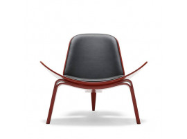 Fauteuil scandinave CH07 ou Shell Chair couleur. Nouvelle édition.