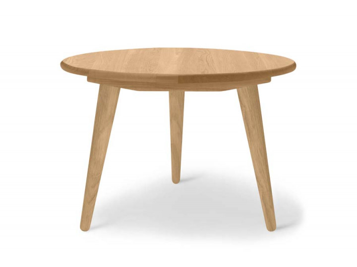 Mid-Century modern scandinavian coffee table model CH008 oak by Hans Wegner.