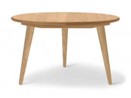 Table basse scandinave modèle CH008 chêne. Edition neuve.