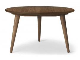 Table basse scandinave modèle CH008 noyer. Edition neuve.