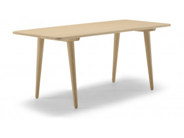 Mid-Century modern scandinavian coffee table model CH011 by Hans Wegner.